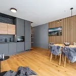 Mountain Paradise - By Mynests Apartment Grobming