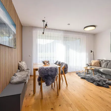 Mountain Paradise - By Mynests