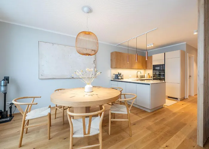 Mountain Paradise - By Mynests