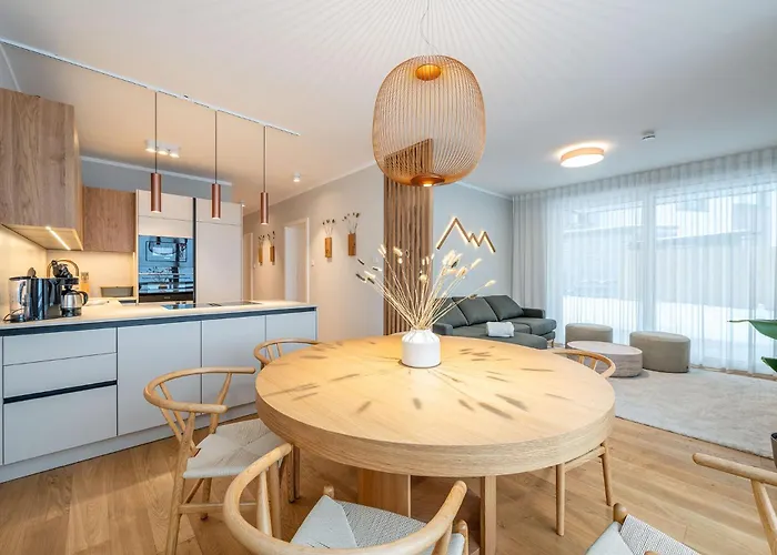 Mountain Paradise - By Mynests * Grobming